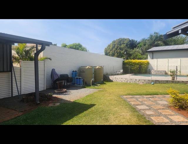 4 BEDROOM HOUSE FOR SALE IN SINOVILLE